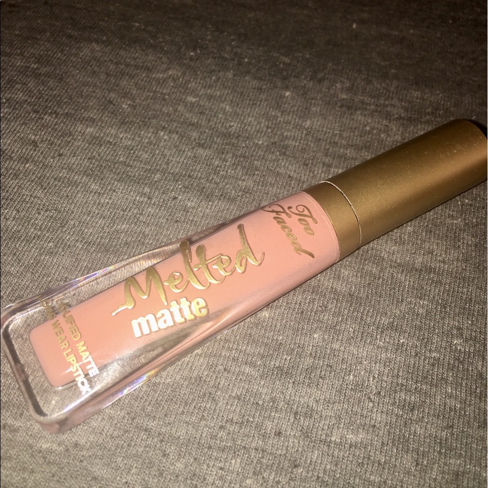 TOO FACED MELTED MATTE LIQUID LIPSTICK CHILD STAR